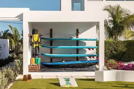 Oceanside 2 Bedroom Luxury Villa With Private Pool, 500Ft From Long Bay Beach -V8 0*,  Turks og Caicos Islands